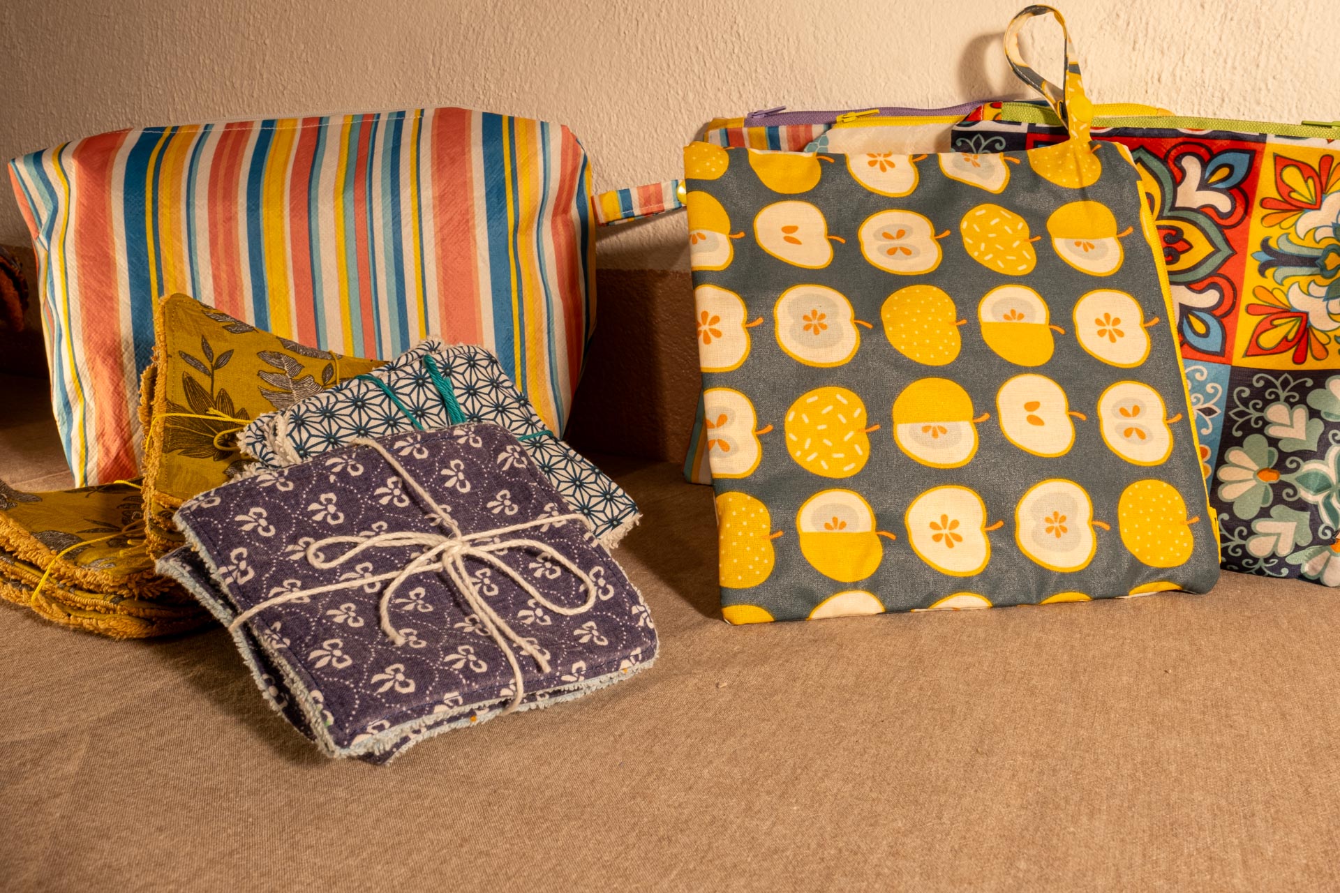 Lingettes pour le change et trousses de toilette